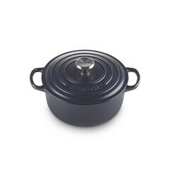 Le Creuset Signature Cast Iron Round Dutch Oven 20cm Navy
