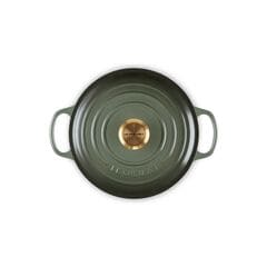 Le Creuset Signature Round Casserole Dutch oven 24cm, Thyme Gold Knob