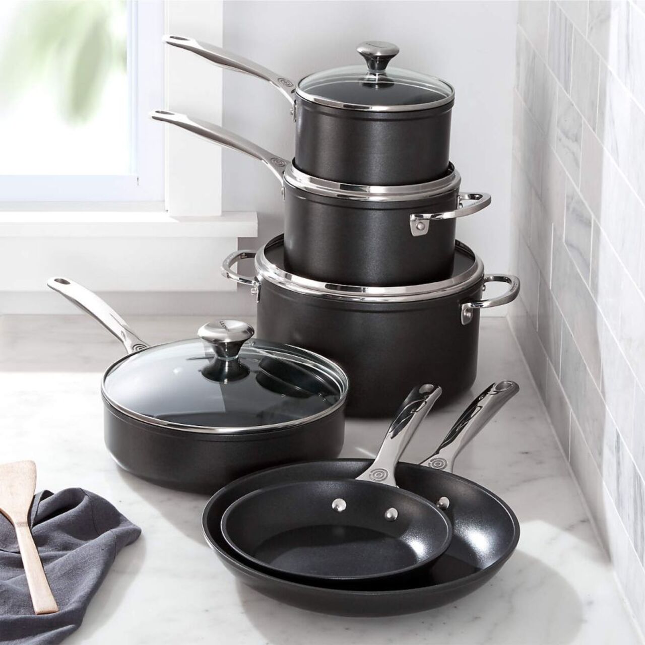 Le Creuset Toughened Non-Stick PRO 10-Piece Cookware Set