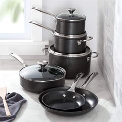 Le Creuset Toughened Non-Stick PRO 10-Piece Cookware Set