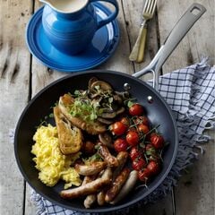 Le Creuset Toughened Non-Stick Shallow Frying Pan 24cm