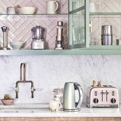 محمصة خبز سعة 4 شرائح من كوينزارت بلون وردي