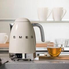 Smeg Variable Temperature Kettle 1.7 L Cream
