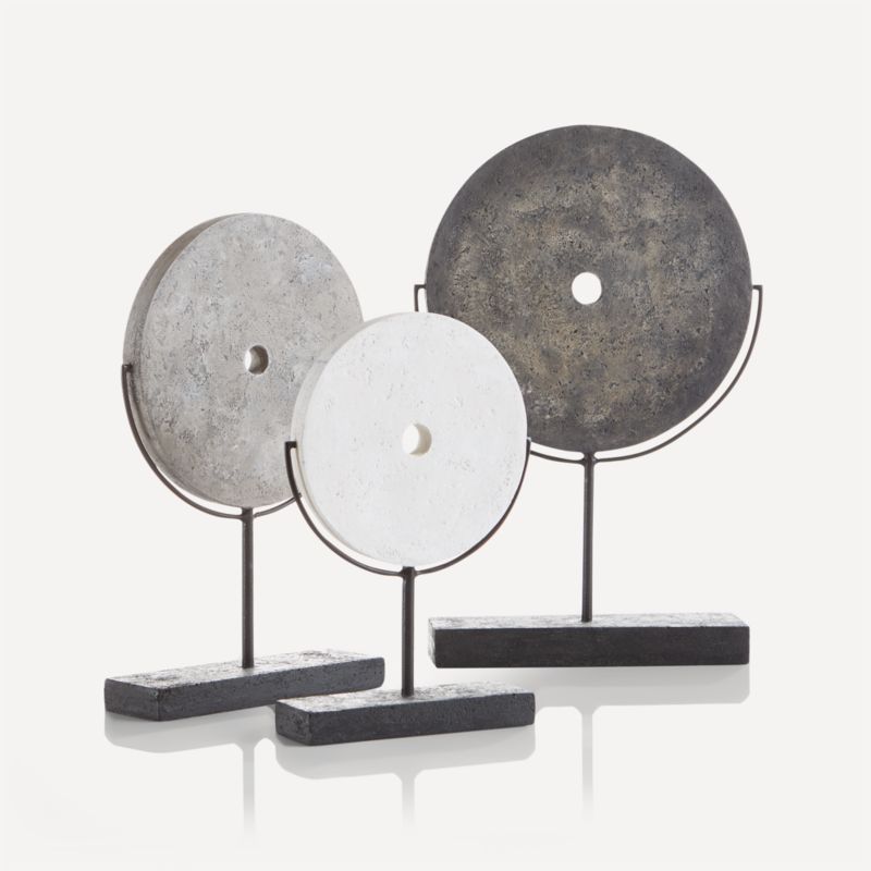 decorative-objects-1460 VolcanicDiscSculpturesF19_CN