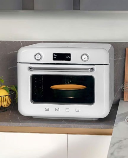 cat-smeg.jpg