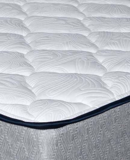 cb-cat-bedroom-mattress.jpg