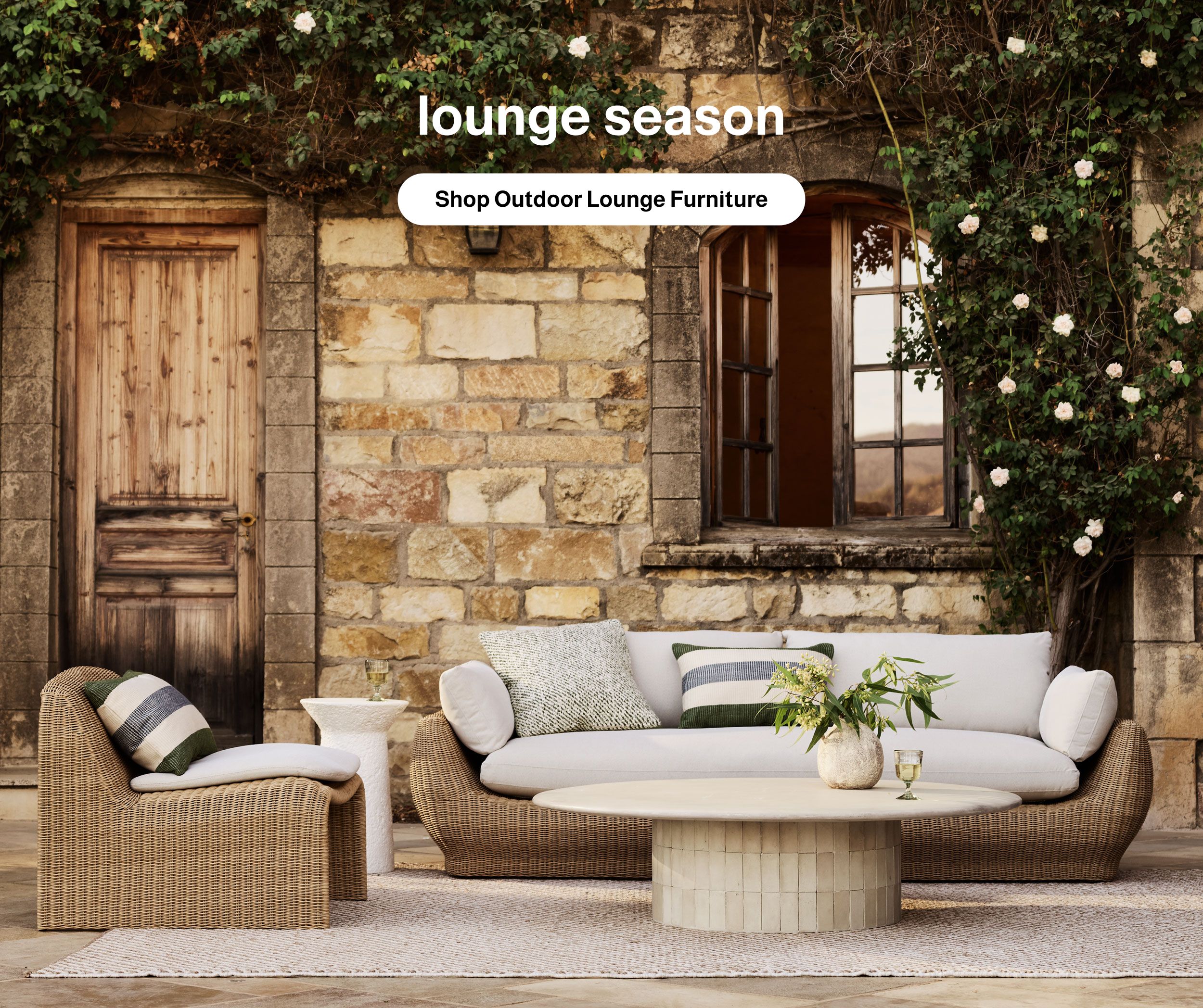 col3-left-outdoor-lounge-EN.jpg