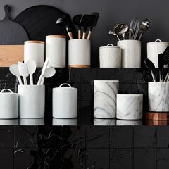 392045_CNB CB_SP22_CK_25_303_Hor_4556