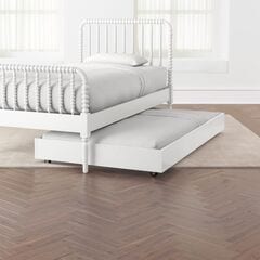 550328_CNB JennyLindTrndBedWhiteSHS18_3D_16x9