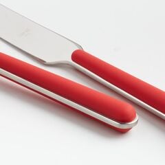 686714_CNB MerpaItalianFlatwareRedS3ROF22