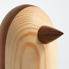 687239_CNB WoodPenguinDecorationROF22