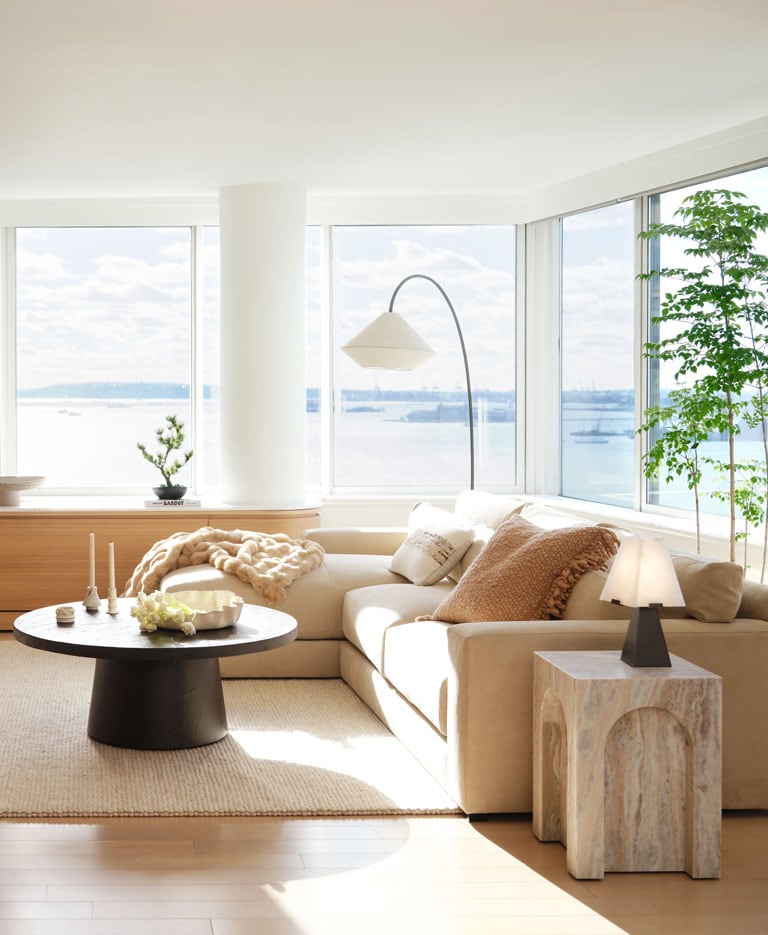 mCB-livingroom.jpg